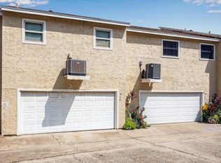 3700 83rd St APT 3, Galveston, TX 77554