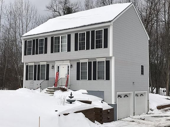 2nd image of 14 Drew Woods Dr #14