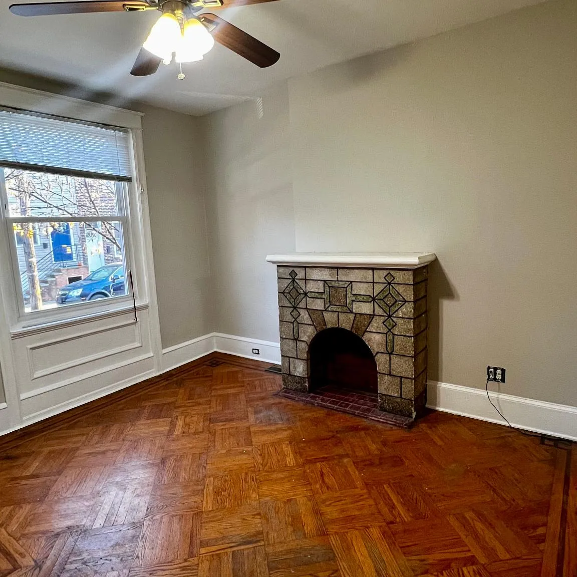 2642 Tulip St — Photo 2