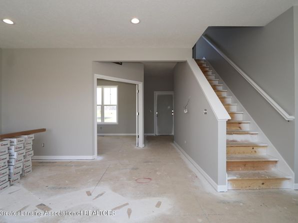 5647 Skylar Dr, Holt, MI 48842