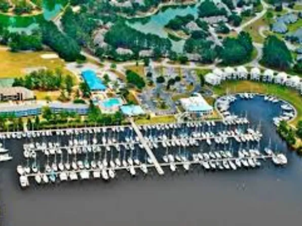 1405 Harbourside Dr, New Bern, NC 28560