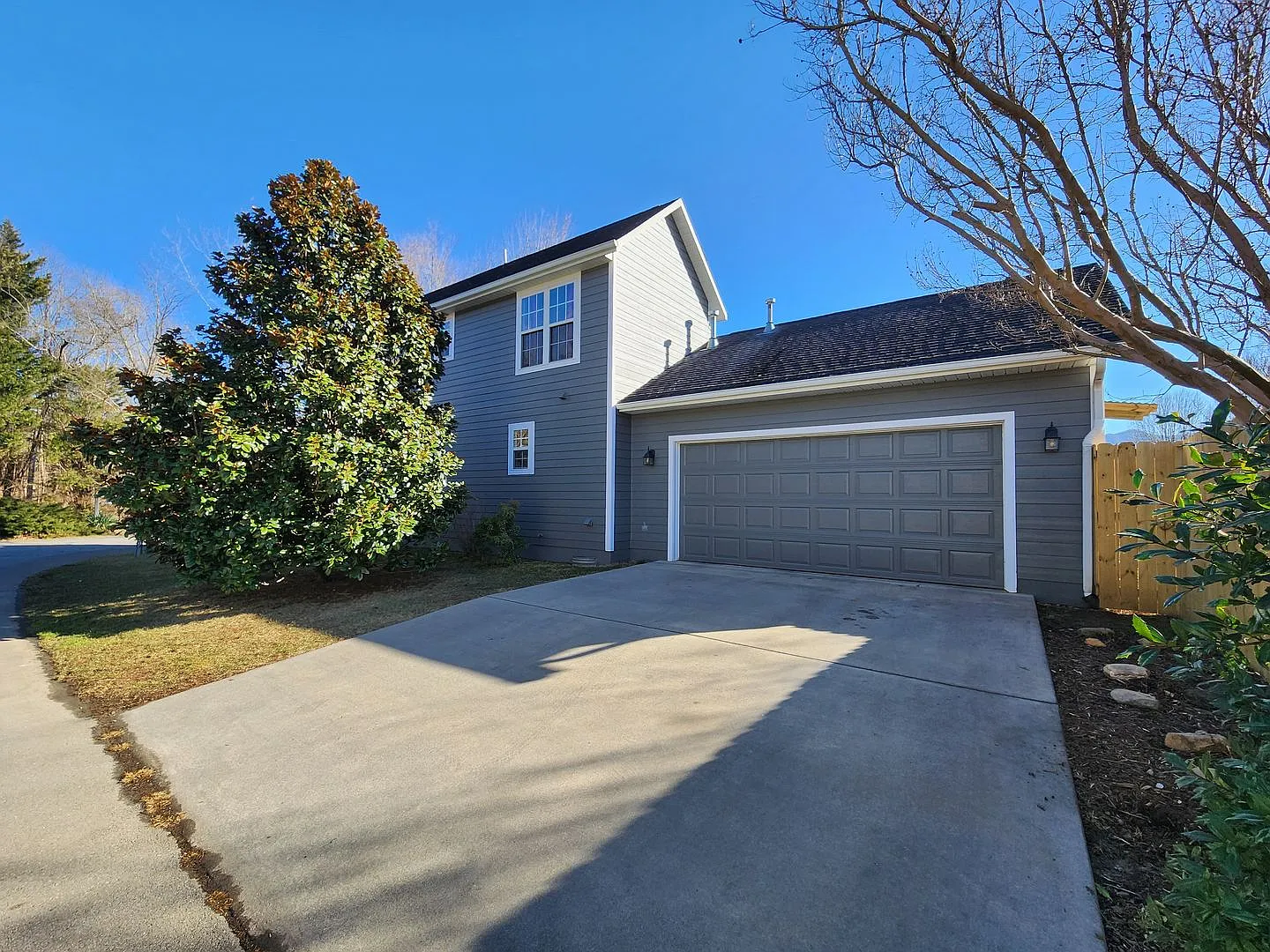 Black Mountain Rental-Cotton Creek Neigborhood — Photo 3