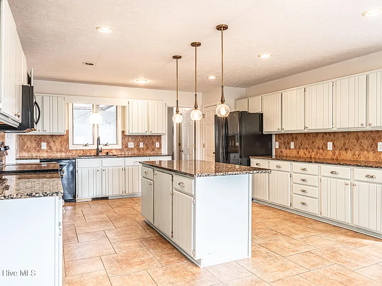 2 Sassafras Ln — Photo 8