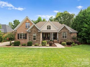 160 Northington Woods Dr, Mooresville, NC 28117