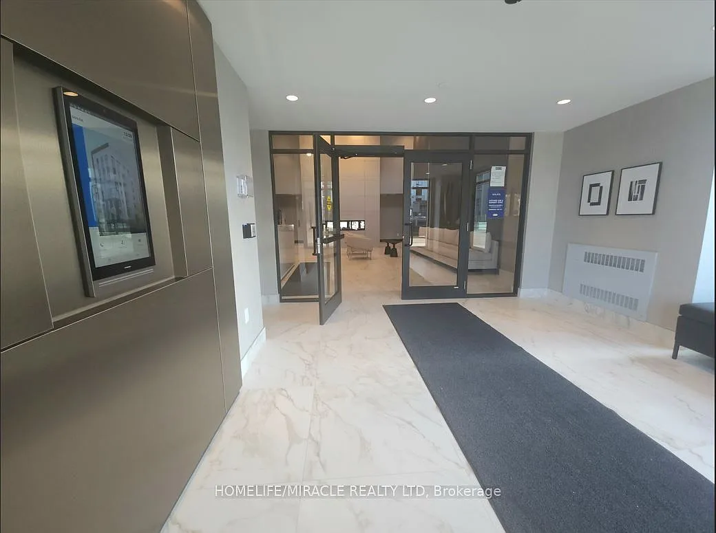 3 bed, $2,950 — Photo 4