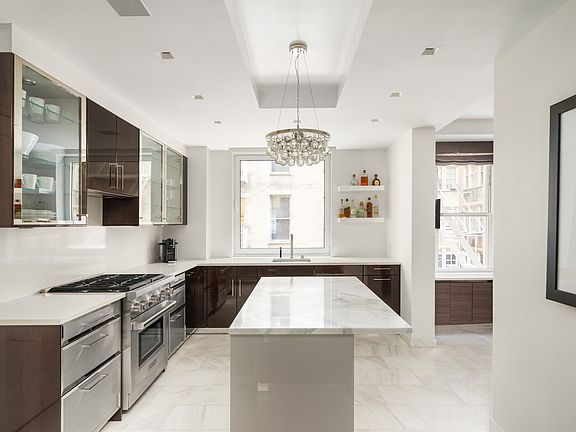 5th image of 15 W 81st St #6F