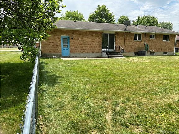 5th image of 243 E Weaver St