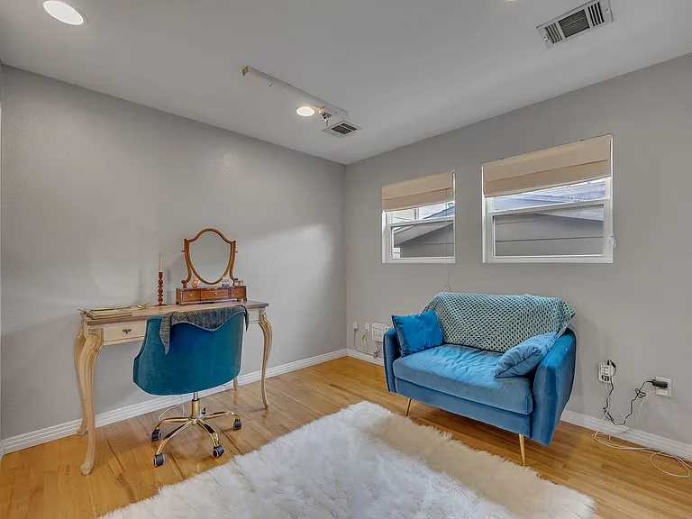 5408 Avenue F — Photo 19