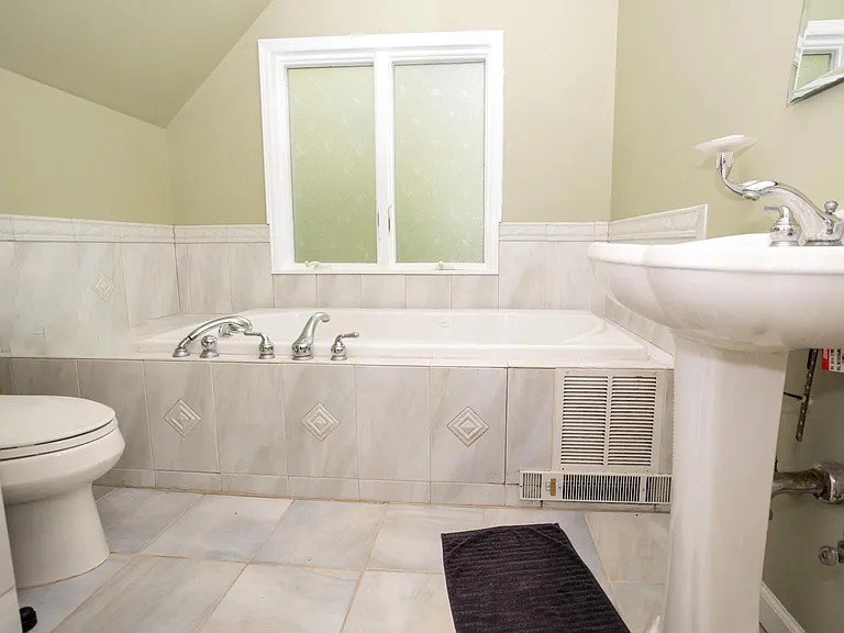 16 Broad Ave — Photo 14