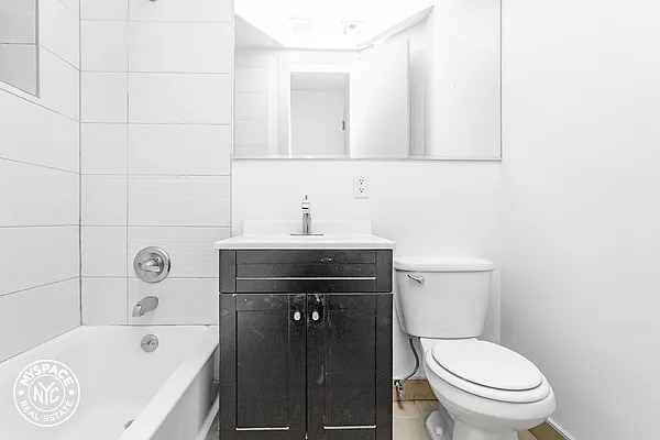 Rented by MySpaceNYC | media 8