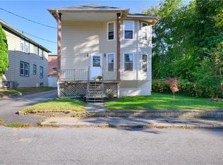 16 Branch Ave, North Smithfield, RI 02896