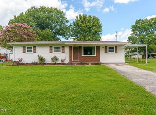 449 Defoe Cir, Maryville, TN 37804