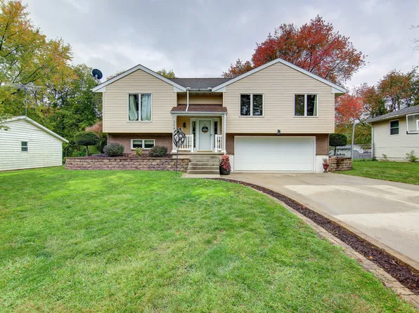 304 Thomas St, Rock Falls, IL 61071