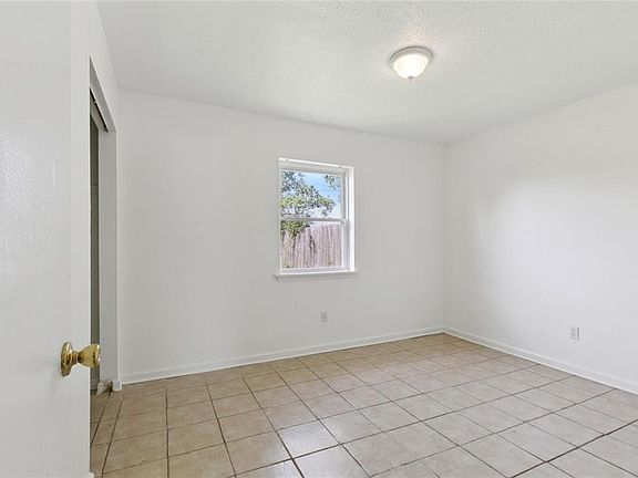 4th image of 1401 Delta Rd