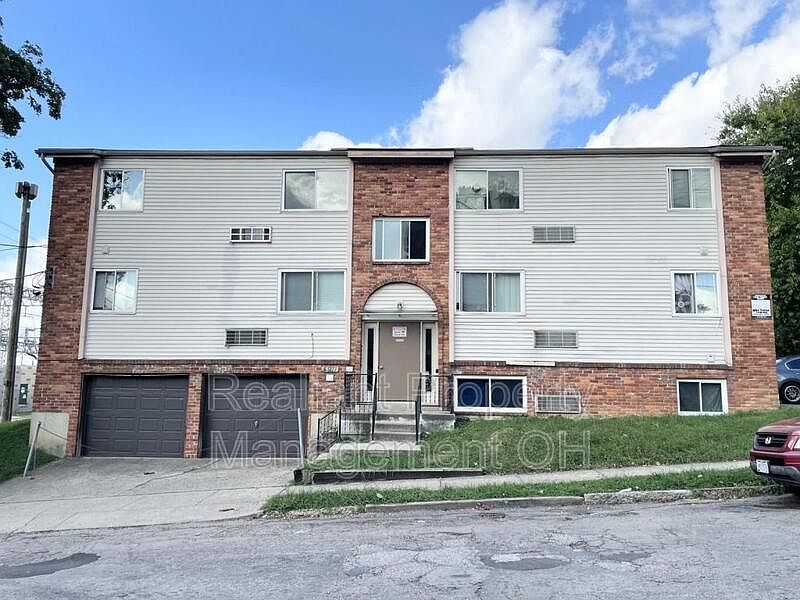 1st image of 4911 Ash St #9