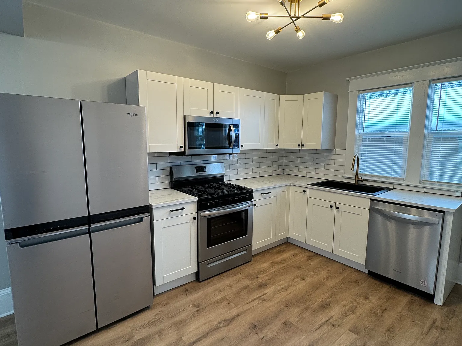 136 Quigley Blvd SW — Photo 1
