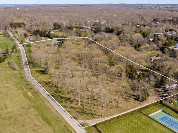 443 N Sea Mecox Rd, Southampton, NY 11968