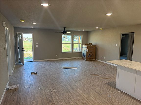 4th image of 168 Altom Rd