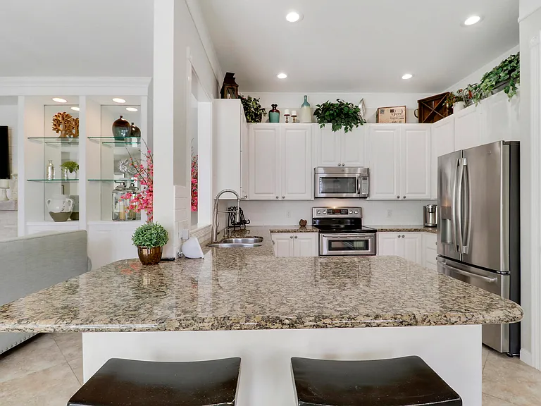 511 Sweet Bay Cir — Photo 15