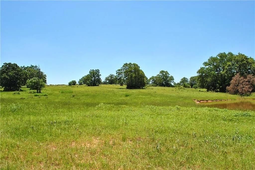 21741 E Interstate Highway 10, Luling, TX - View 2