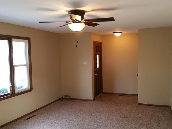 3rd image of 648 W Drummond Dr