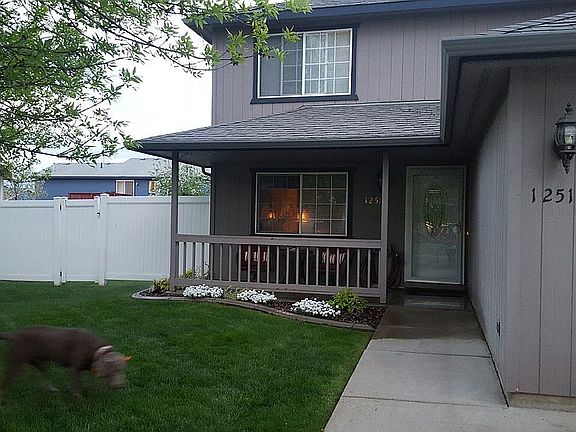 4th image of 12513 W Chandler Ave