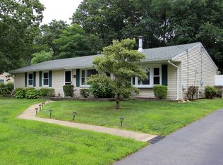 9 Camardo Dr, Wareham, MA 02571