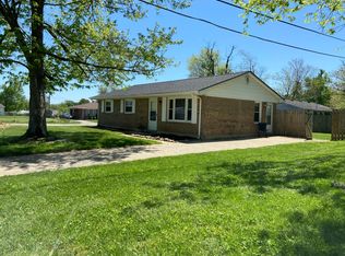 305 Lynnwood Dr, Versailles, KY 40383