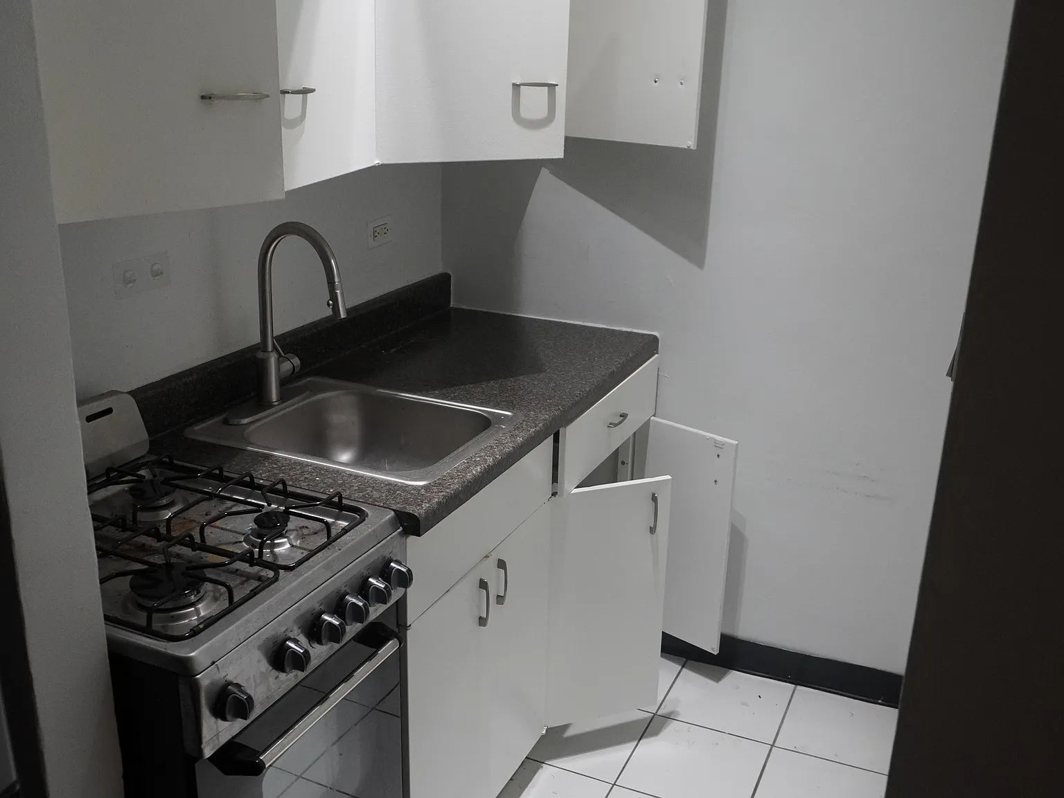 Studio, 1.0 bath, 308 sqft, $1,495 — Photo 1