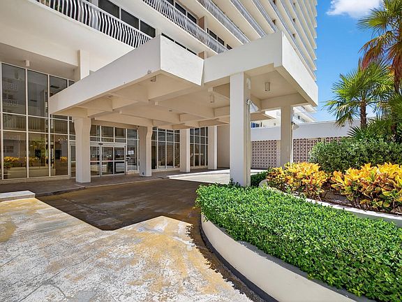 3rd image of 4020 Galt Ocean Drive #1102