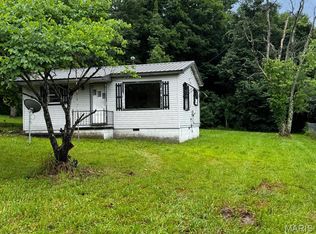 107 Plum St, Greenville, MO 63944