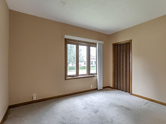 5th image of 1902 Avenue G