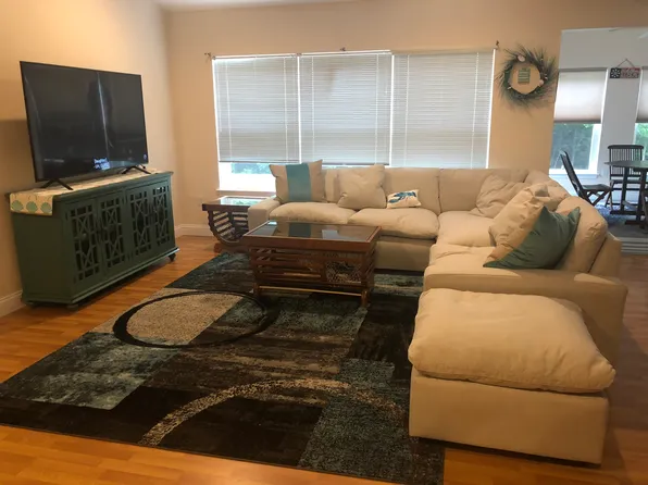 23 Gables Way, Old Orchard Beach, ME 04064