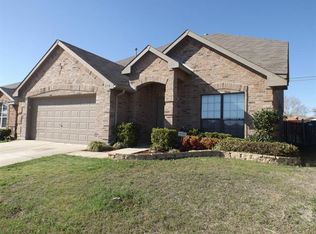 516 Stirrup Bar Dr, Fort Worth, TX 76179
