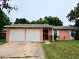 9319 Cliff Point Dr, San Antonio, TX 78250
