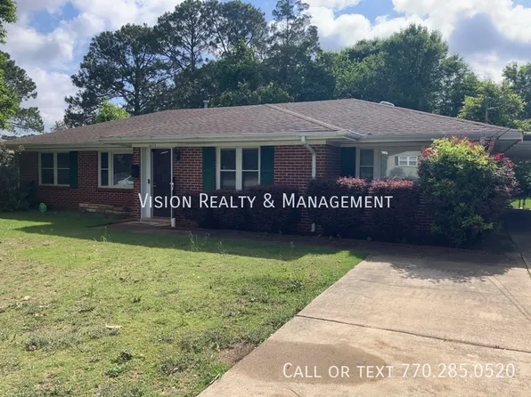 1074 Rosedale Dr, Montgomery, AL 36107