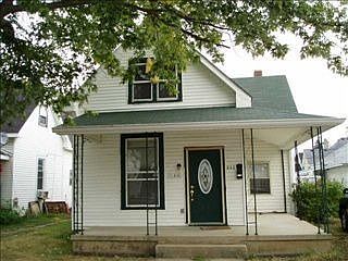 1st image of 846 Elm St