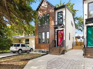729 1st St E, Saskatoon, SK S7H1S9