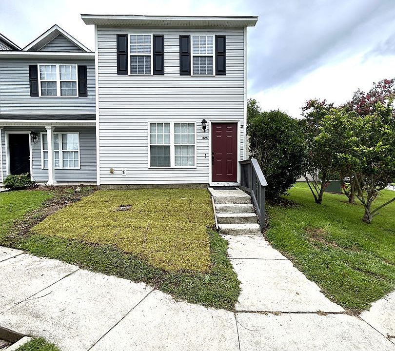 1st image of 325 Bracken Pl