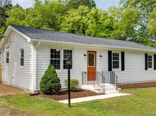 25621 Tanglewood Dr, North Dinwiddie, VA 23803