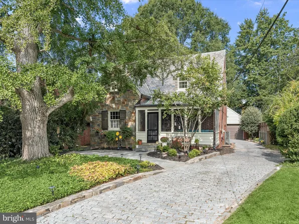 2833 Northampton St NW, Washington, DC 20015