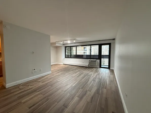 299 Pearl Street image 1 of 9