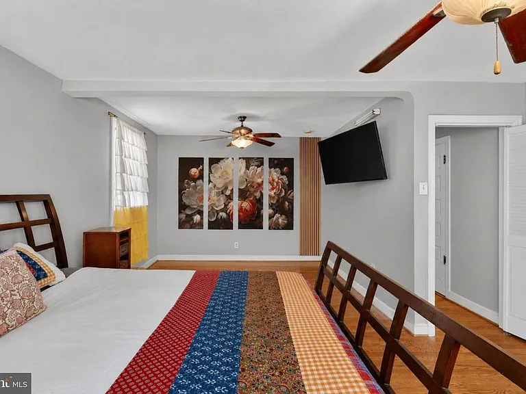 5016 E Capitol St NE — Photo 9