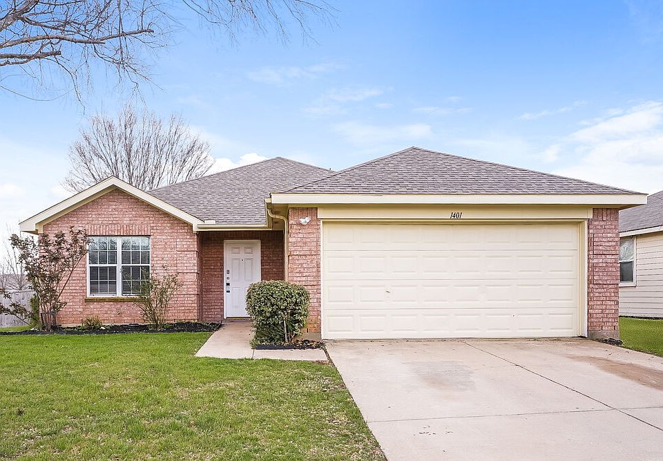 1st image of 1401 Carrigan Ln