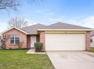 1401 Carrigan Ln, Denton, TX 76207