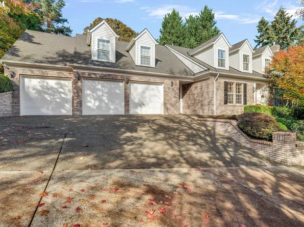 17418 Brookhurst Dr, Lake Oswego, OR 97034