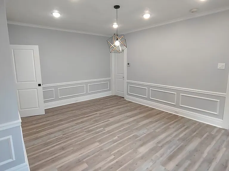 712 Loretta St — Photo 5