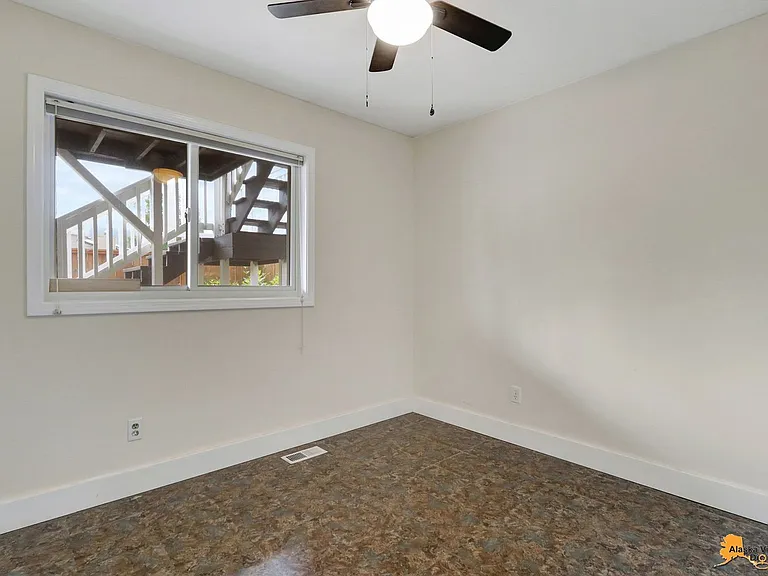 3838 Sycamore Loop — Photo 28