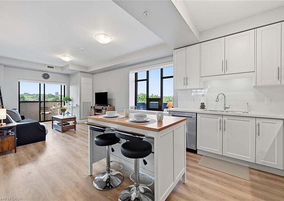 1st image of 30 Hamilton St S #411