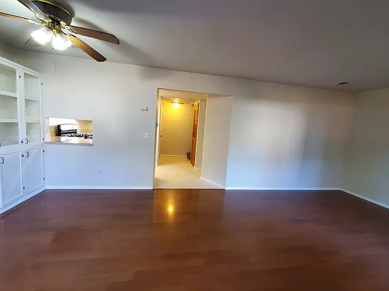 315 Westmont Pl — Photo 8